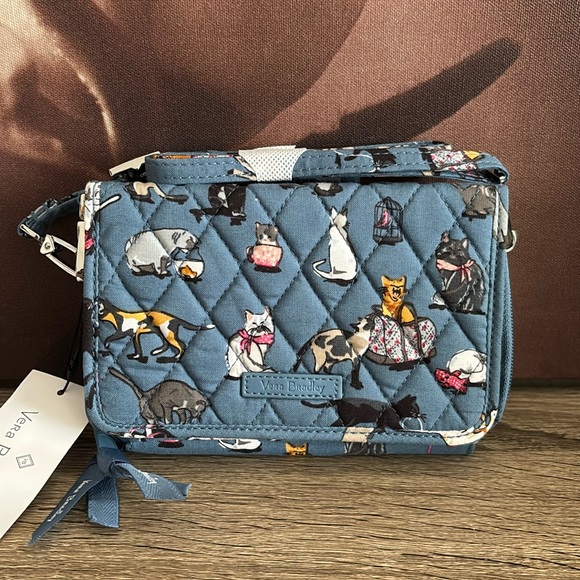 VB RFID 3 in 1 Crossbody Cats Meow NWT - Picture 1 of 9